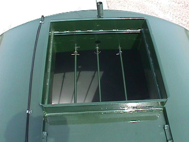 a safety hatch for a liquid manure tanker