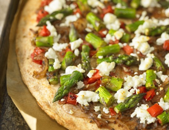 Asparagus Pizza | Foodland Ontario