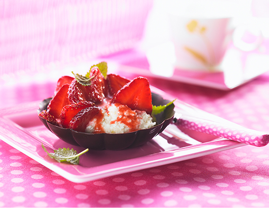 Double Chocolate Strawberry Cups | Foodland Ontario