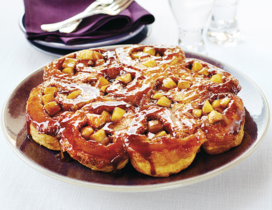 Easy Maple Cinnamon Buns with Apple Filling | Foodland Ontario