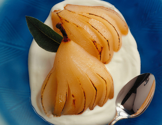 Sugar-Grilled Pears with Maple Cream | Foodland Ontario